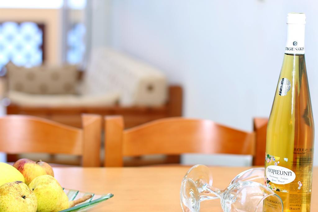 Santa Marina Apartments Rodhákinon Luaran gambar