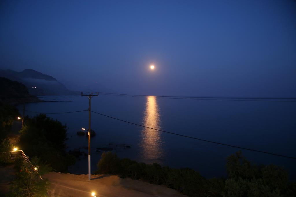 Santa Marina Apartments Rodhákinon Luaran gambar