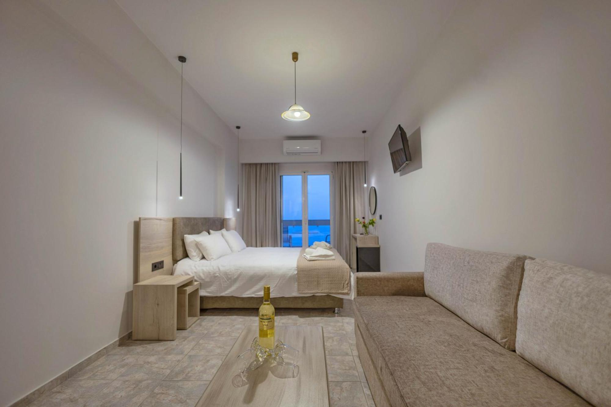 Santa Marina Apartments Rodhákinon Luaran gambar